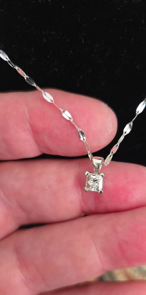 Pendentif/Collier Diamant, taille Princess, montre sur 18ct Or Blanc -photo-2