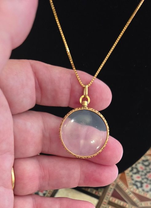 An Antique 18-karat Gold Photo Locket -photo-3