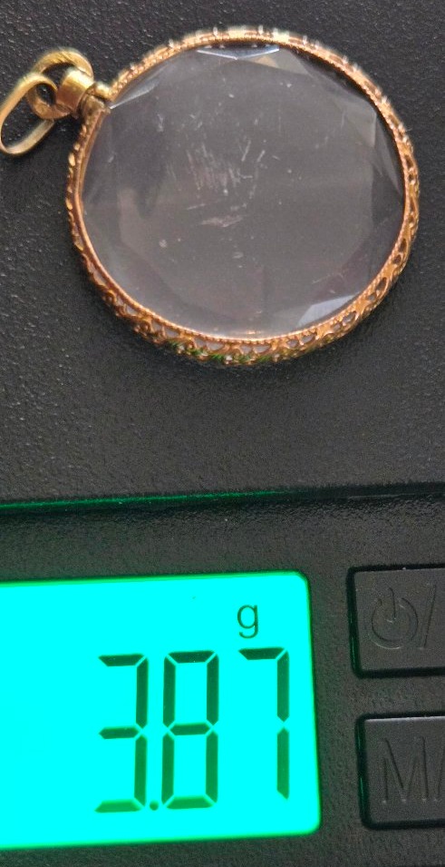 An Antique 18-karat Gold Photo Locket -photo-3