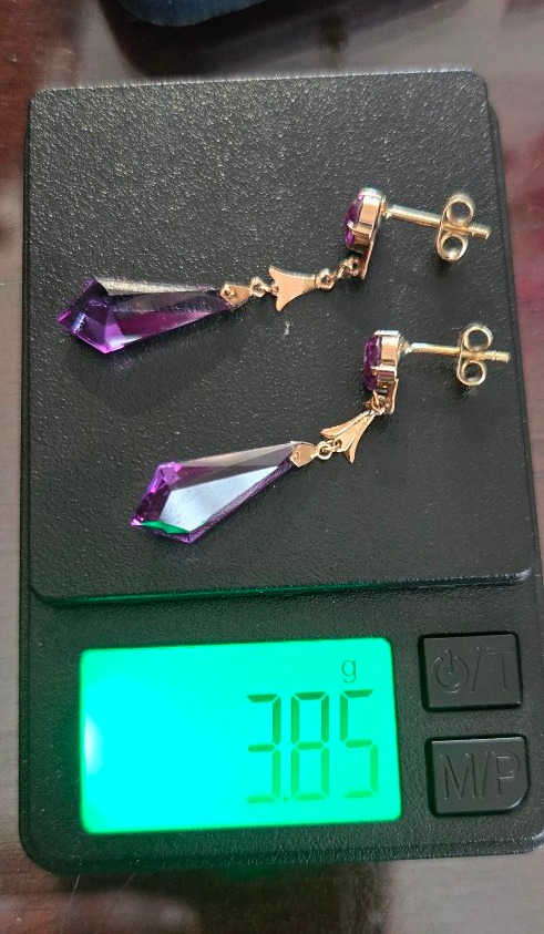 Boucles d'oreilles Art Déco, en Or 14ct serties de Saphirs Violets -photo-2