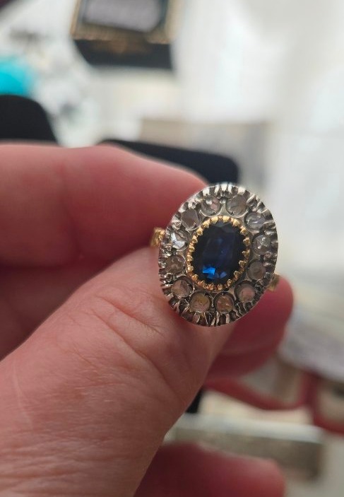 Bague Ancienne en Or 18ct,ornée d'un Saphir bleu et de Diamants  -photo-3