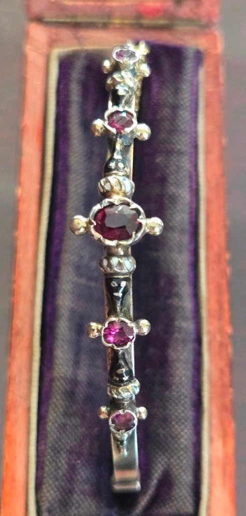 Austro-Hongrois Bracelet rigide en Argent orné de motifs de "Têtes de Moretti "-photo-2