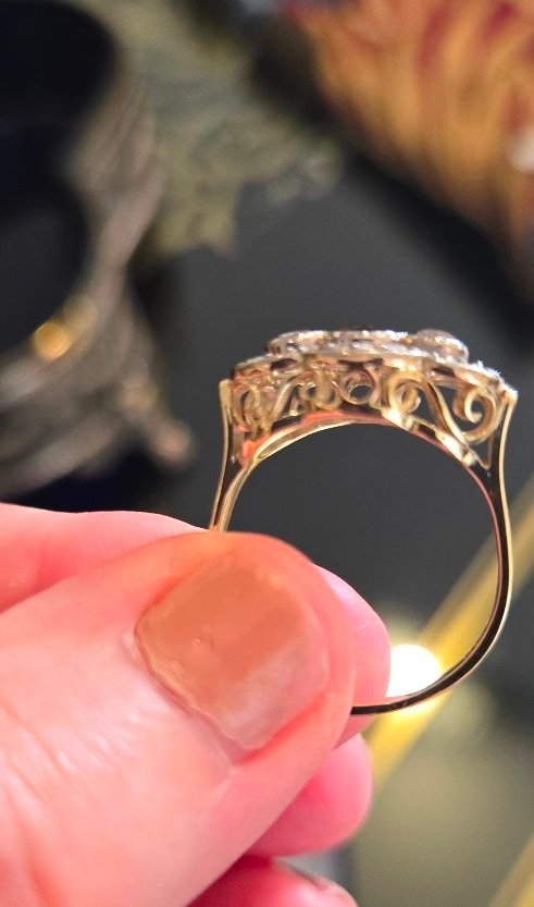 Art Déco- Bague ornée de Diamants et d'un Saphir -photo-4