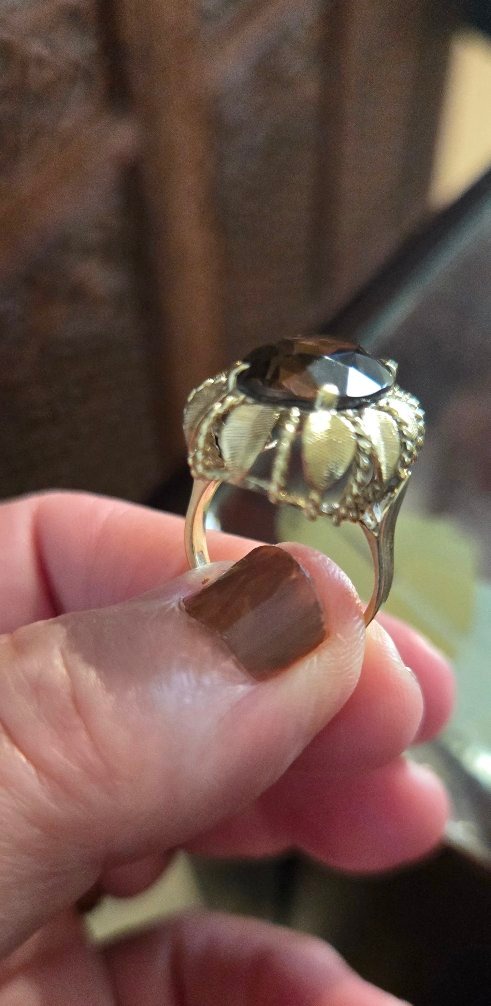 Une Bague Cocktail, sertie d'un grand Quartz Fumé en Or 14ct-photo-4