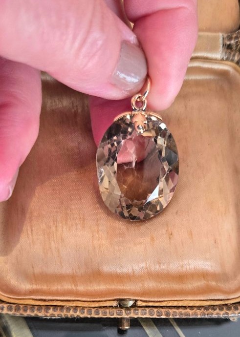 Vintage 18k Gold Pendant Set With A Large Citrine-photo-3