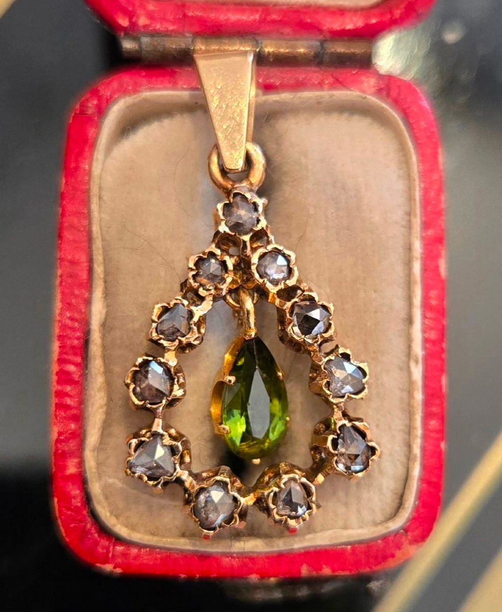 Antique 18ct Gold Pendant, Set With A Peridot And Diamonds 