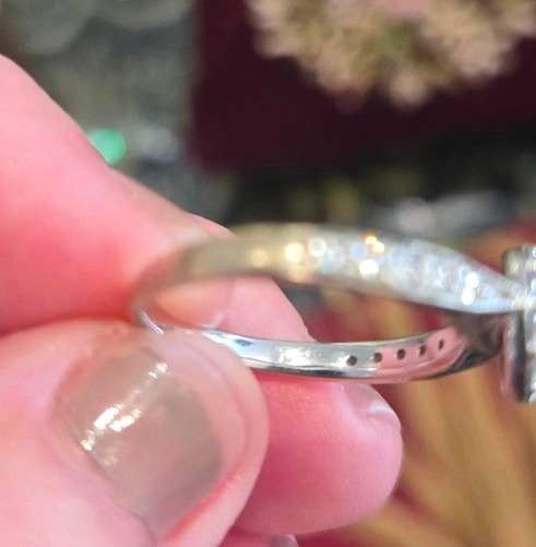 Bague "Marguerite " Vintage en Or blanc 18ct, sertie de Diamants (0.76ct) -photo-2
