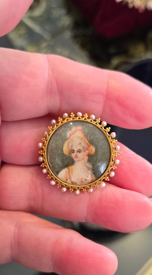 Napoleon III Brooch Featuring A Gouache Portrait In 18k Gold -photo-5