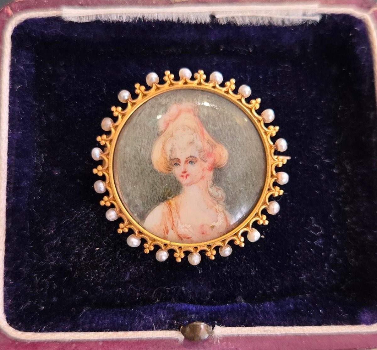 Napoleon III Brooch Featuring A Gouache Portrait In 18k Gold 