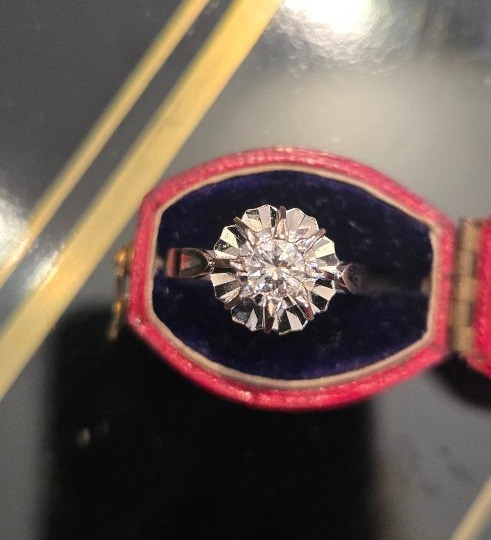 Art Deco Ring In Platinum And 18carat White Gold, Set With An Old European Cut Diamond -photo-4