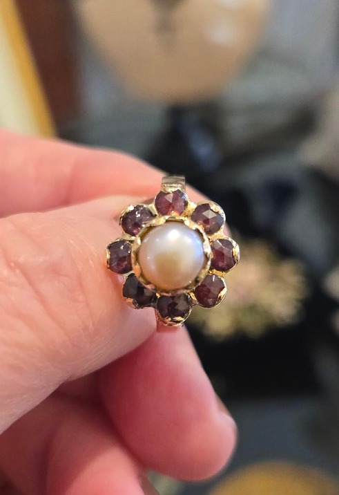 Bague Vintage "Marguerite " en Or 18ct et Grenats de Perpignan -photo-4