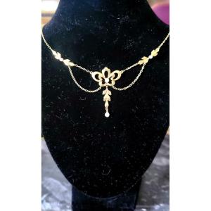 Belle Epoque/art Nouveau  - An 18kt Gold Festoon Necklace With Pearls