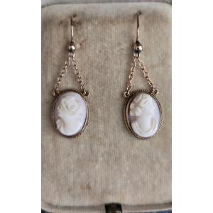 Boucles d'oreilles anciennes, serties de Camées en Or
