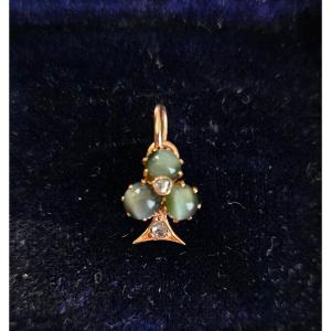 Clover Shape Charm/pendant, 18ct Gold, Cat's Eye And Diamonds