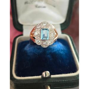 Bague Ancienne en Or 18ct, ornée d'une Aigue-marine et de Diamants