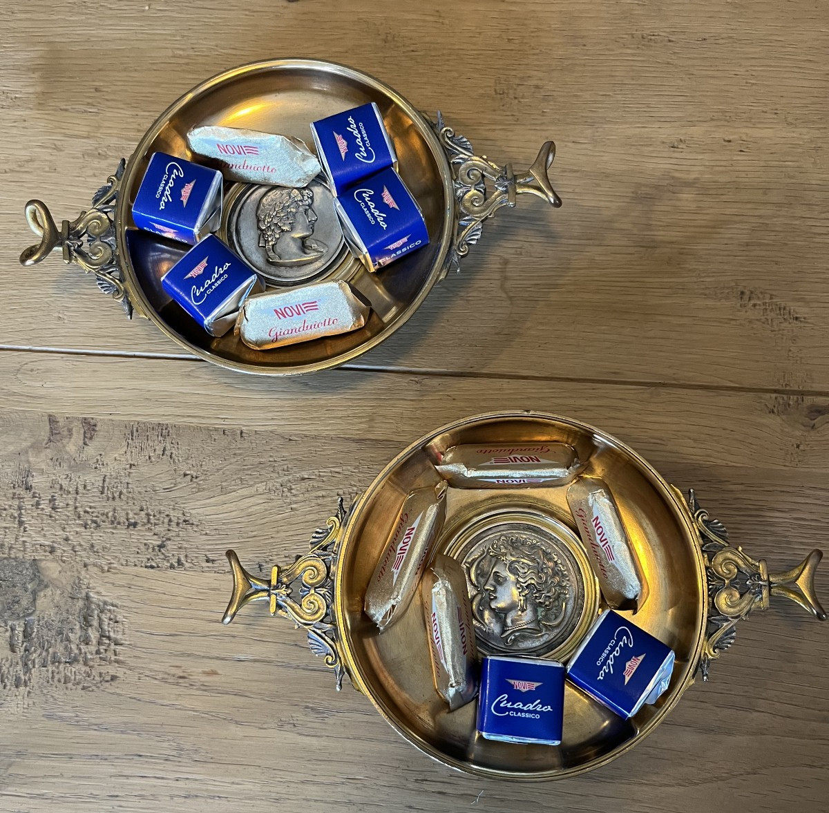 Pair Of Flat Bowls, 19th Century - F. Barbedienne Foundry -photo-2