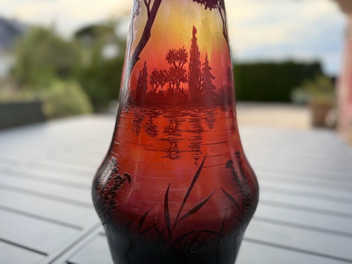 DAUM NANCY - Important vase Art Nouveau « Paysage Lacustre au Crépuscule » - Hauteur 66 cm-photo-4