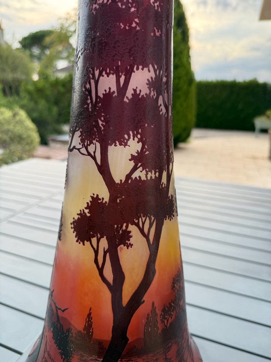 DAUM NANCY - Important vase Art Nouveau « Paysage Lacustre au Crépuscule » - Hauteur 66 cm-photo-7
