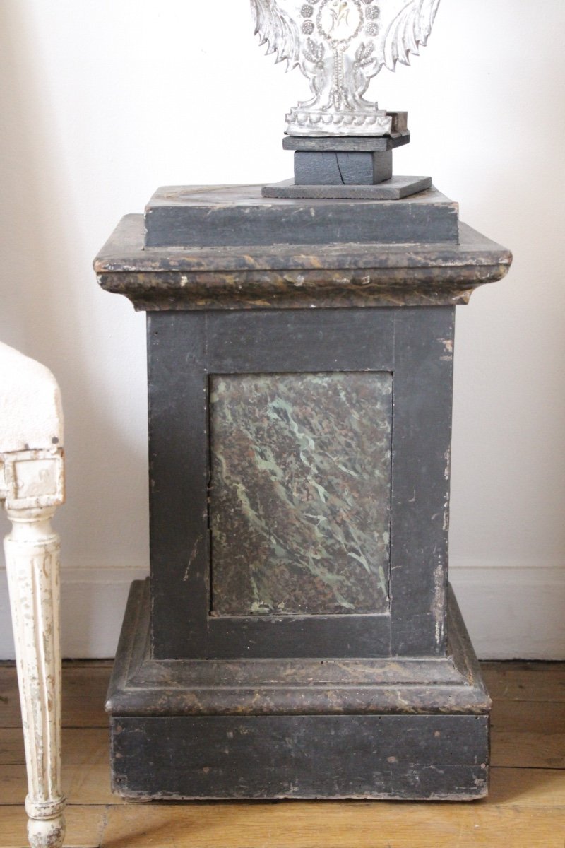 Faux Marble Sheath