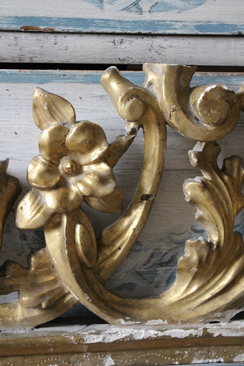 18th Century Gilded Carved Wooden Frieze-photo-3