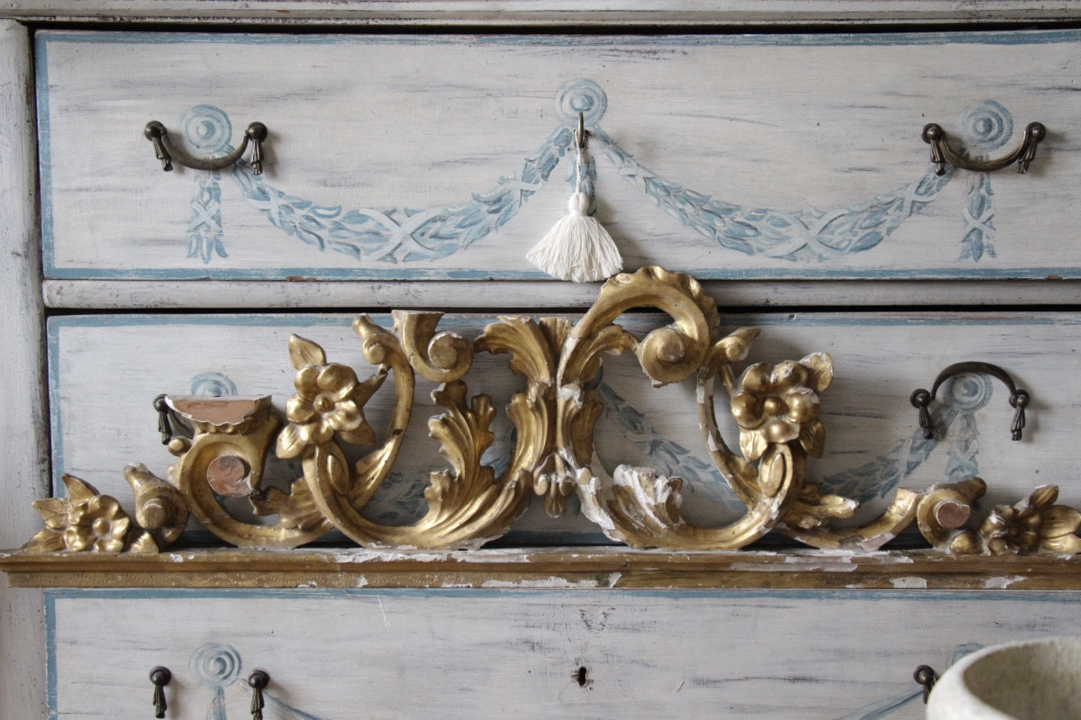 18th Century Gilded Carved Wooden Frieze