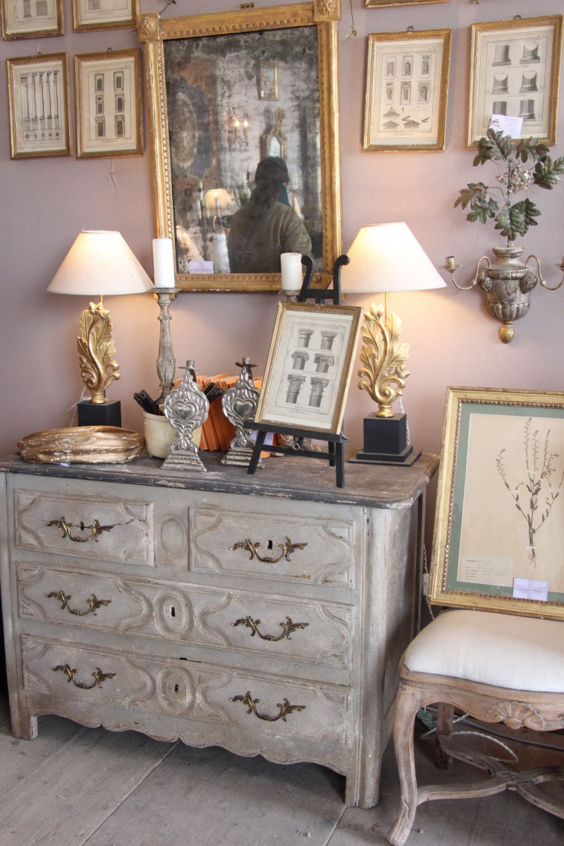 18th Century Painted Parisian Chest Of Drawers-photo-2