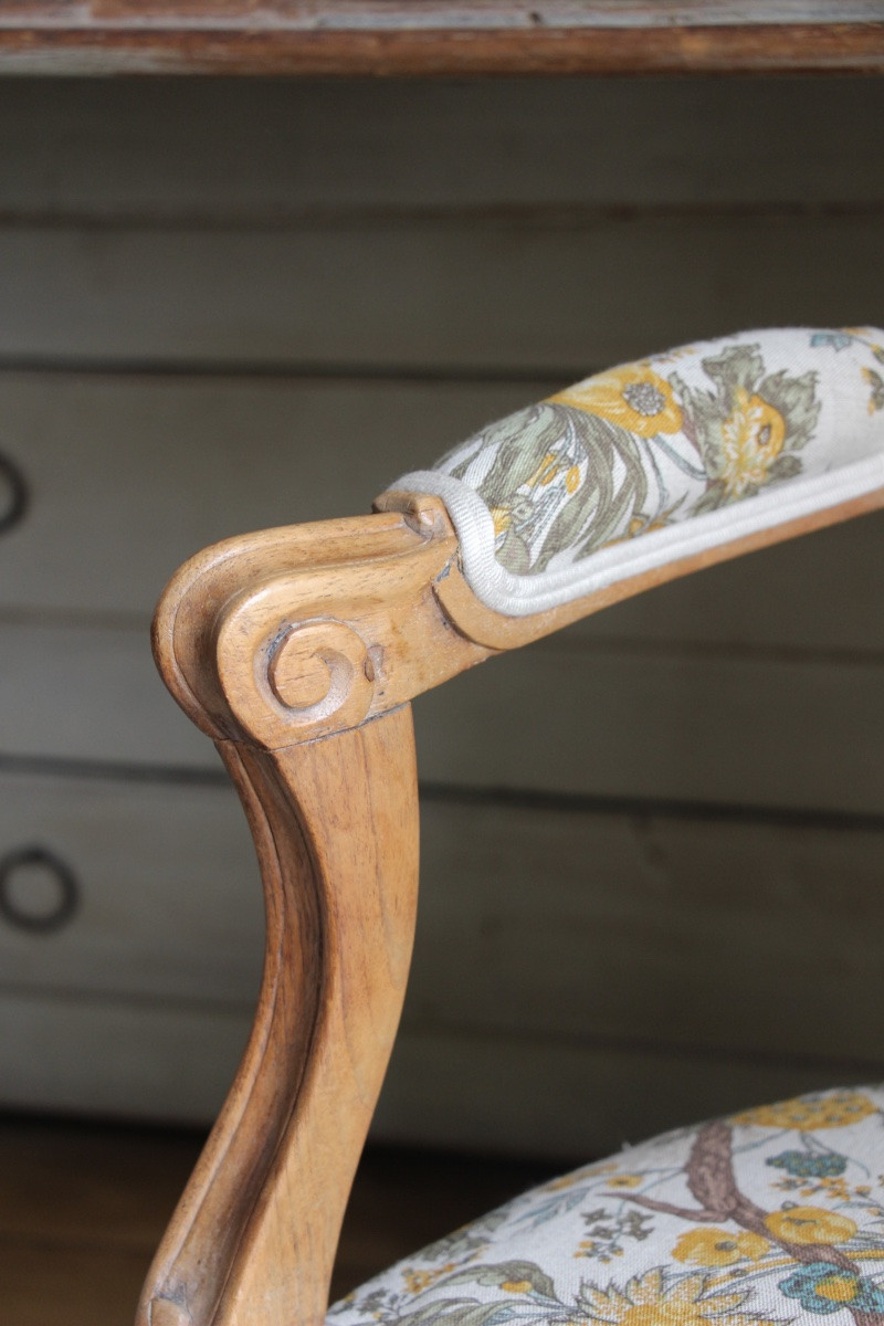 Pair Of 18th Century Cabriolet Armchairs-photo-4