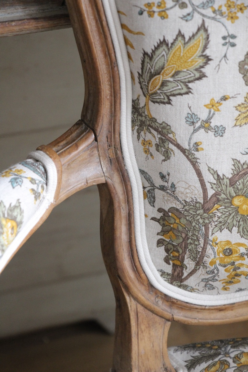 Pair Of 18th Century Cabriolet Armchairs-photo-4