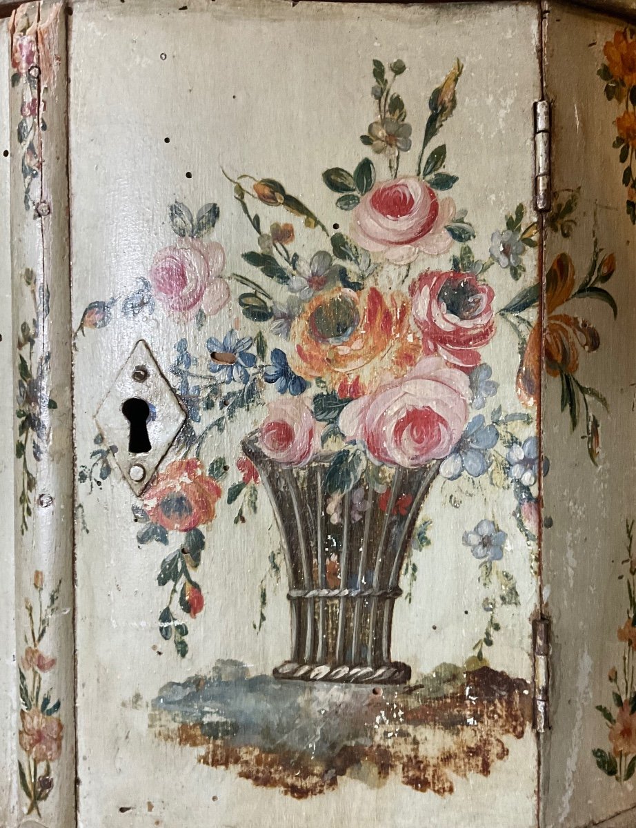 Pair Of 18th Century Corners-photo-4