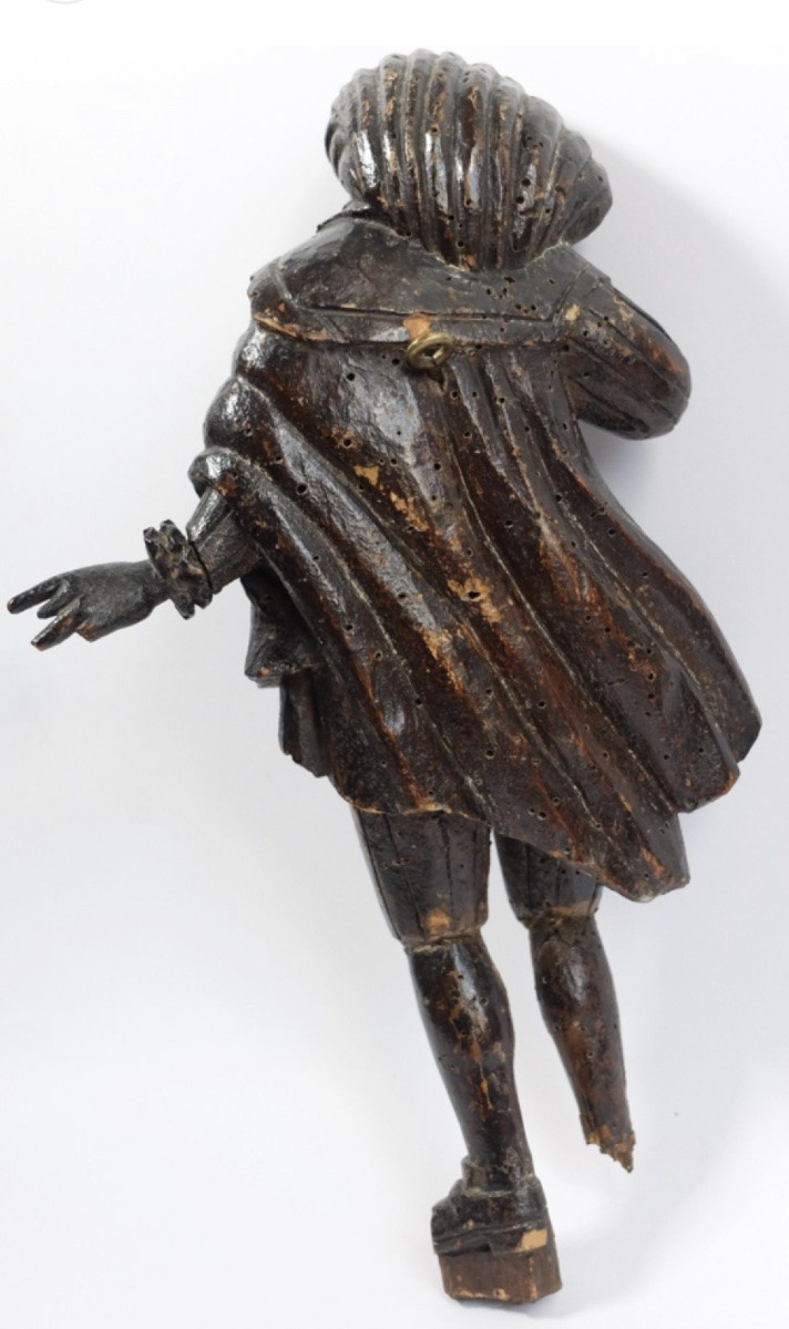 XVIIeme Siecle : Personnage De La Commedia Dell’arte En Bois Sculpté.-photo-3