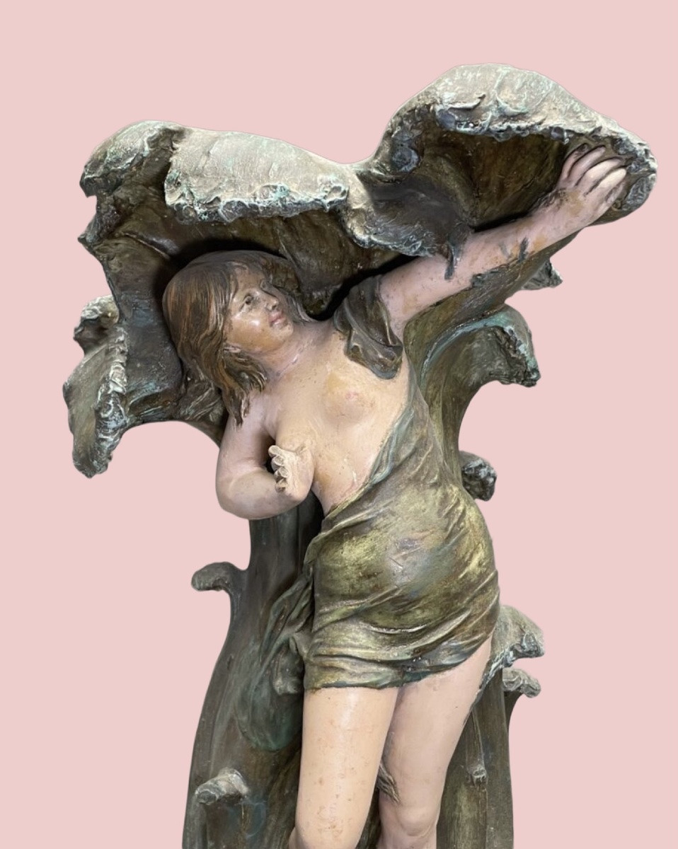 Late 19th/early 20th Century: Large Art Nouveau Plaster Vase -photo-3