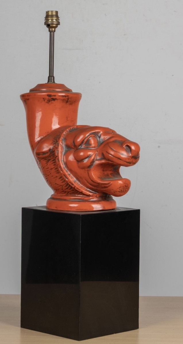 Circa 1980  : un pied de lampe en résine 