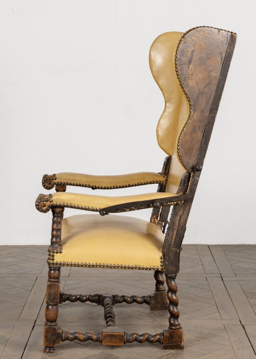 17th Century: Reclining Sick Chair-photo-1