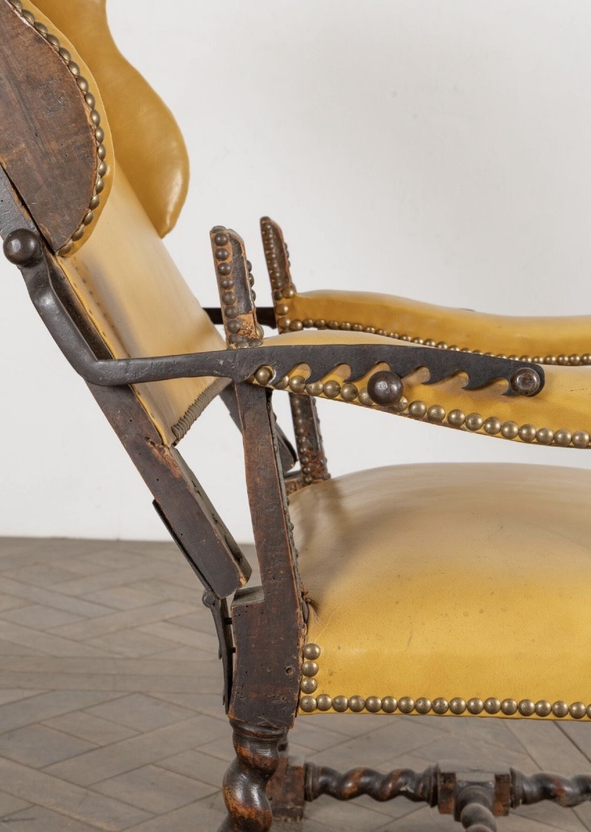 17th Century: Reclining Sick Chair-photo-4