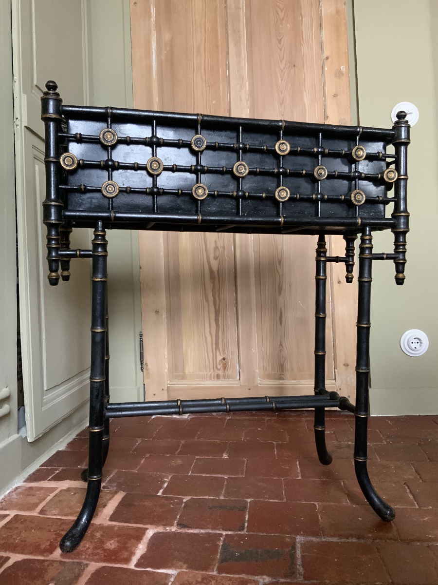 Around 1870: A Planter In Blackened Wood-photo-5