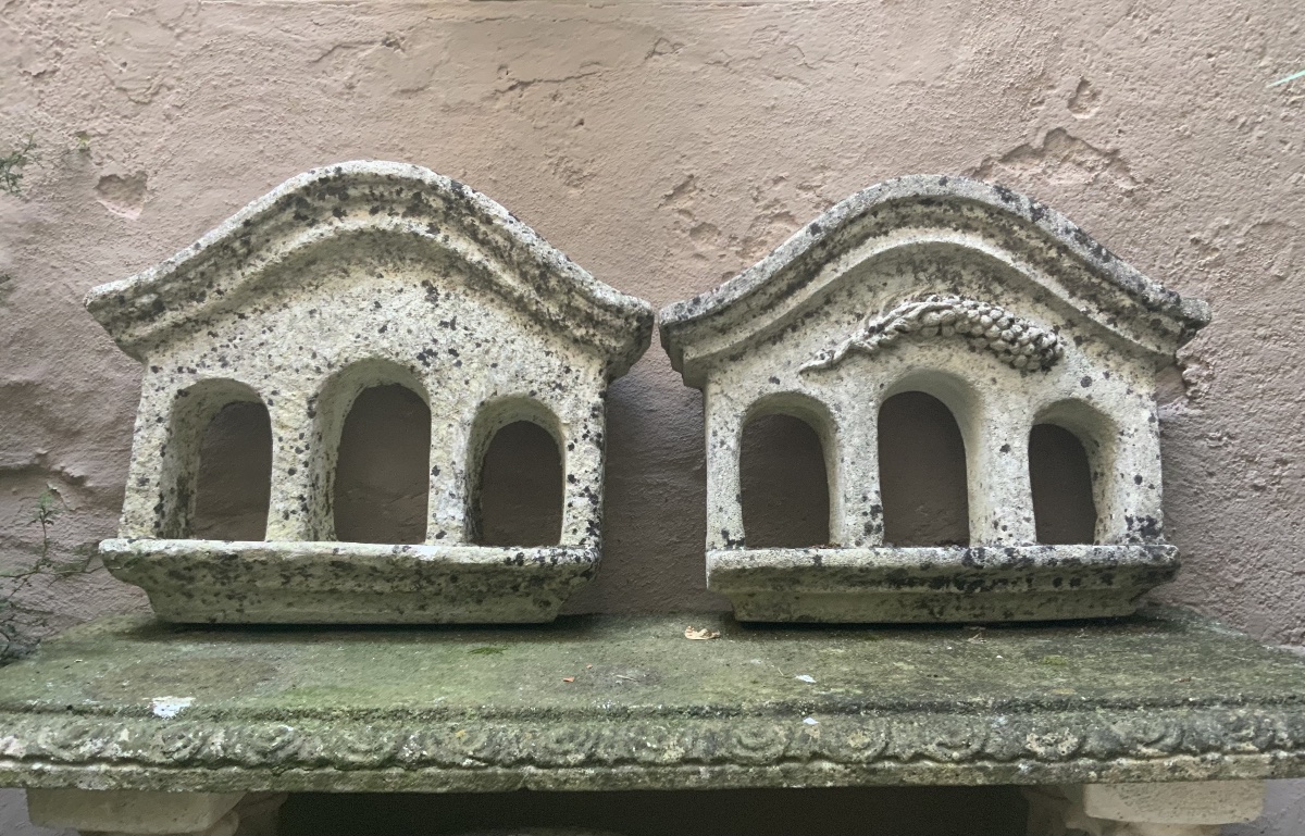 XXeme siècle : une paire de pigeonniers-photo-2