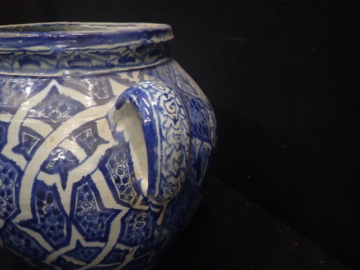20th Century: Moroccan Glazed Vase -photo-2