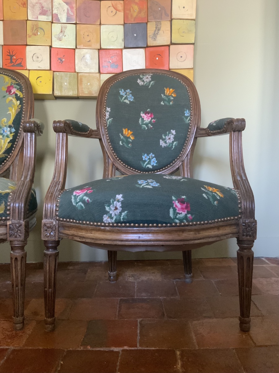 18th Century: Pair Of Medallion Armchairs-photo-4