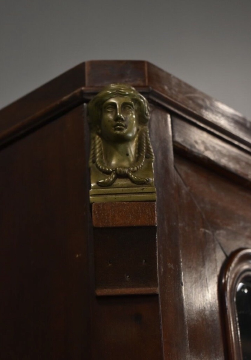 19th Century: Display Case And Bookcase -photo-2
