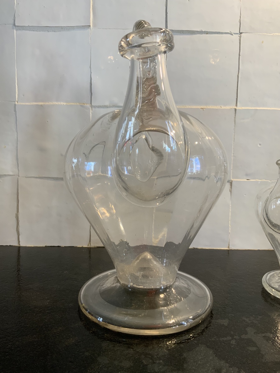 XVIIIEME : une paire de chevrette en verre soufflé -photo-3