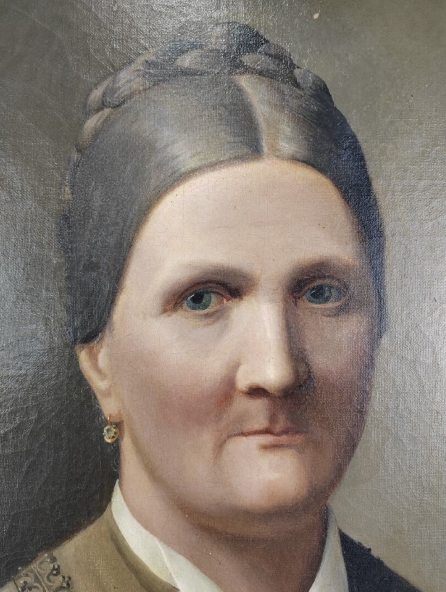 19th Century: A Portrait Of A Woman -photo-2