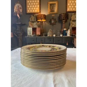 Treize assiettes de Noël « Lenox »