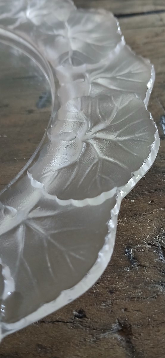 Lalique - Pair Of Dessert Plates, "honfleur" Model-photo-2