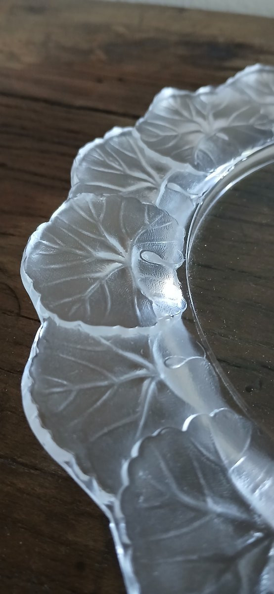 Lalique - Pair Of Dessert Plates, "honfleur" Model-photo-3