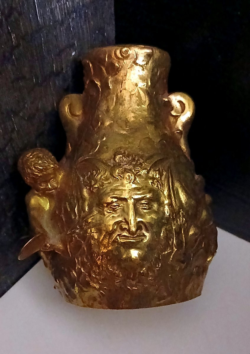 Petit vase en bronze fin 19ème signé Jules Meliodon et daté 1896-photo-3