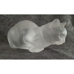 Lalique - Large Lying Cat In Frosted Crystal - 24cm