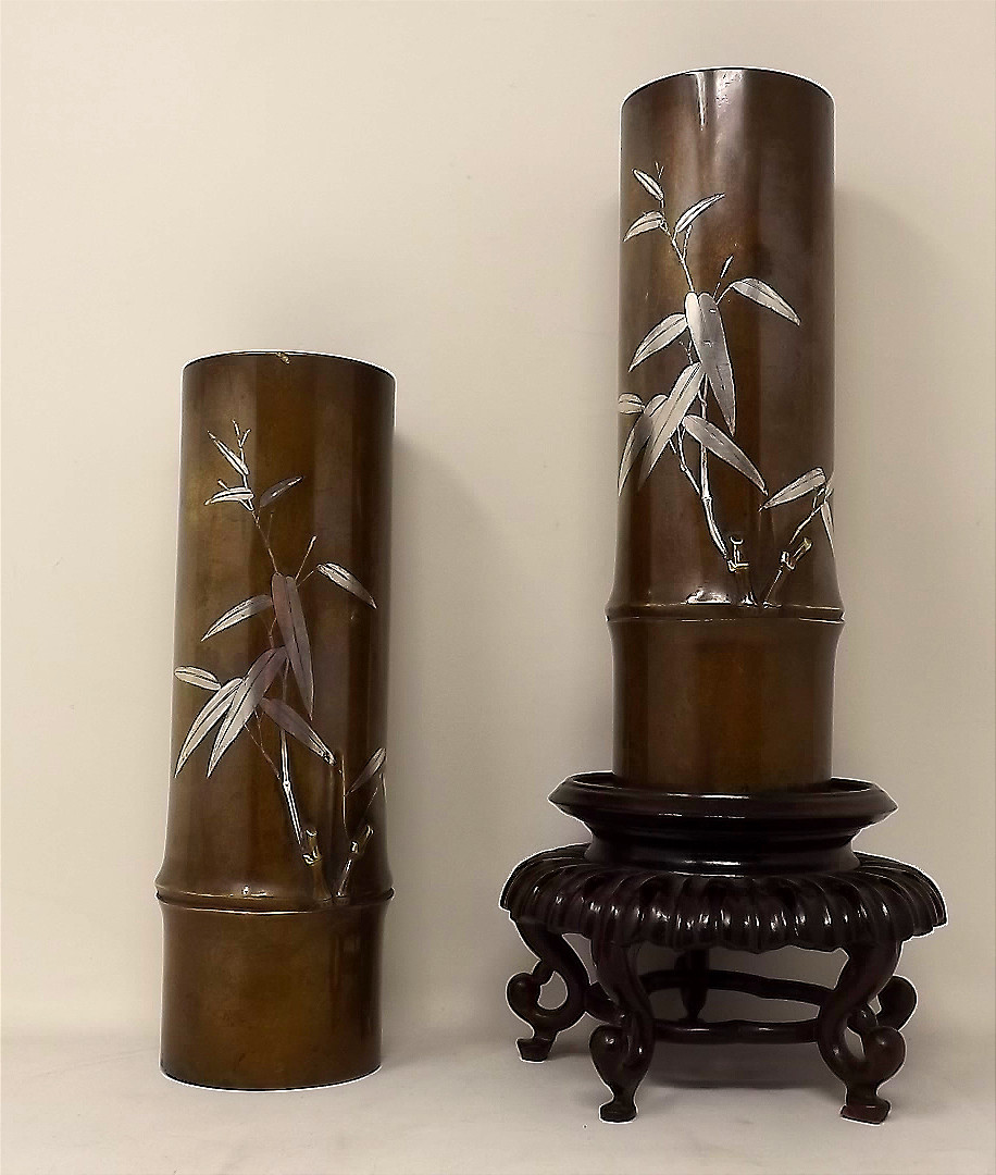 Paire de vases bronze Japonais forme et decor bambous argent Kitaoji Rosanjin Kyoto Kuroda
