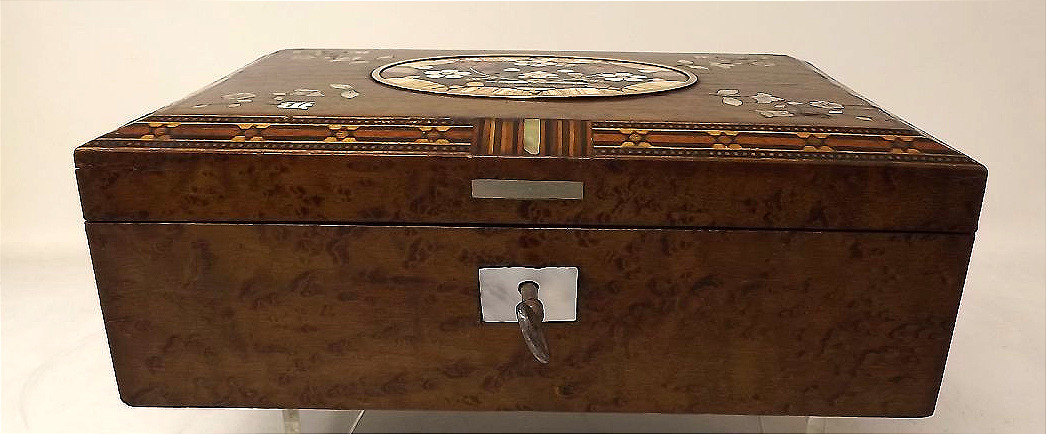 coffret marqueterie bois précieux et pierres dures de Karlsbad circa 1870-photo-3