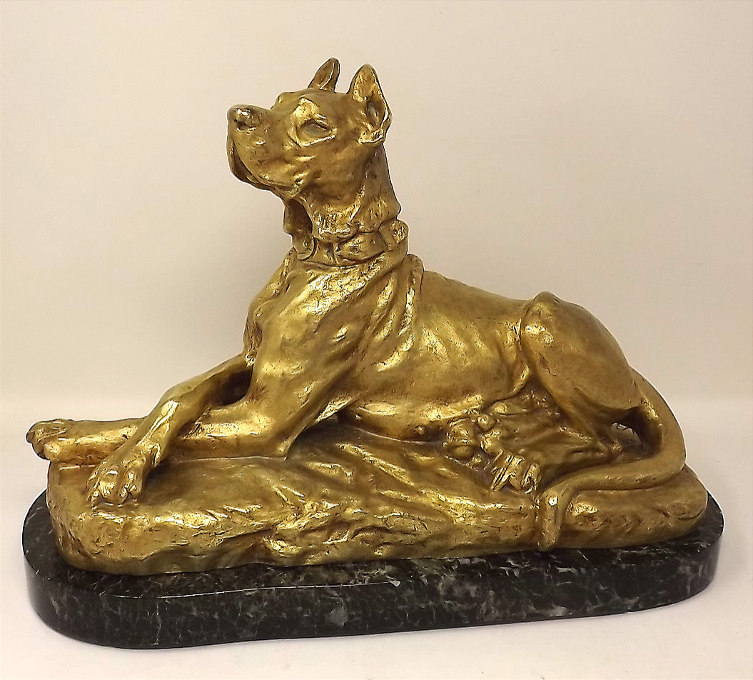 Chien  Dogue Couché Bronze Doré De Thomas Cartier 