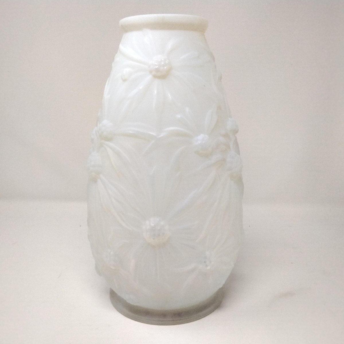 Art Deco Etling Opalescent Vase With Dahlias Orchids